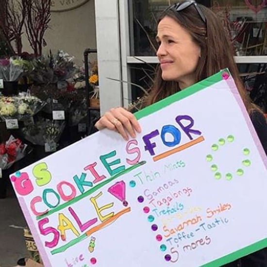 Jennifer Garner Selling Girl Scout Cookies Instagram Photo