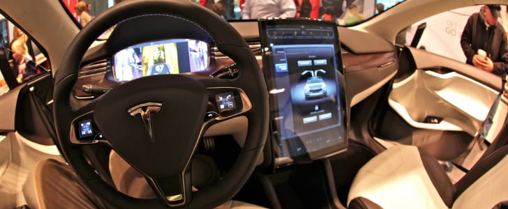 Smartphone Apps in Cars