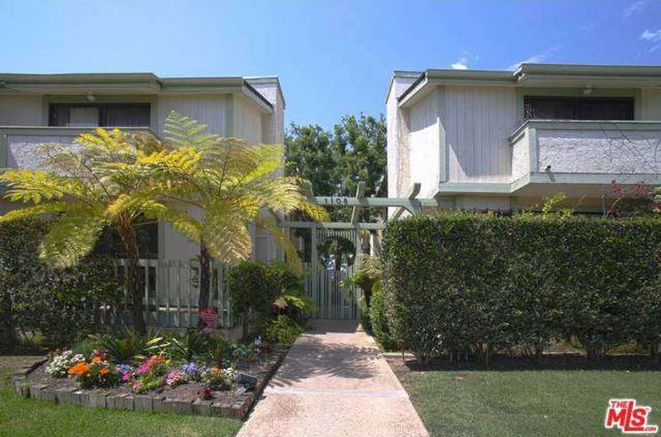 Jennifer Lawrence Sells Her Starter Home