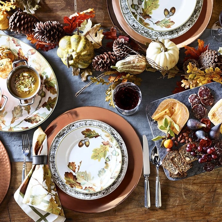 \Williams Sonoma Botanical Acorn Dinnerware Collection