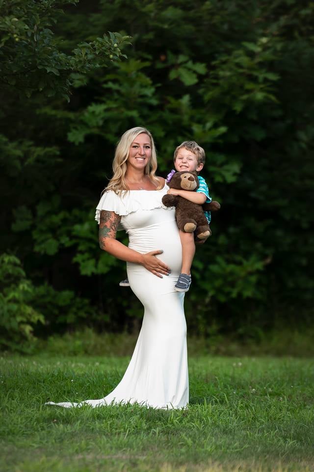 Moms Rainbow Maternity Photos Popsugar Family