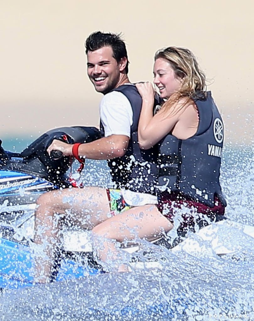 Billie Lourd and Taylor Lautner in Mexico Pictures Jan. 2017