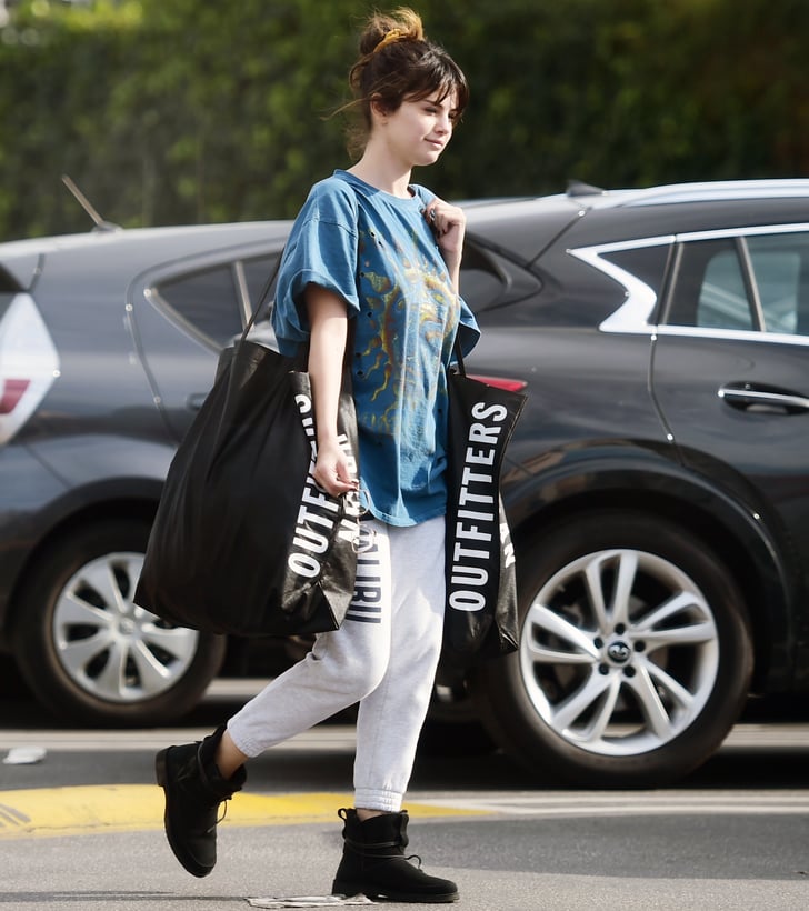 Selena Gomez's Urban Outfitters Shopping Outfit Is So '90s