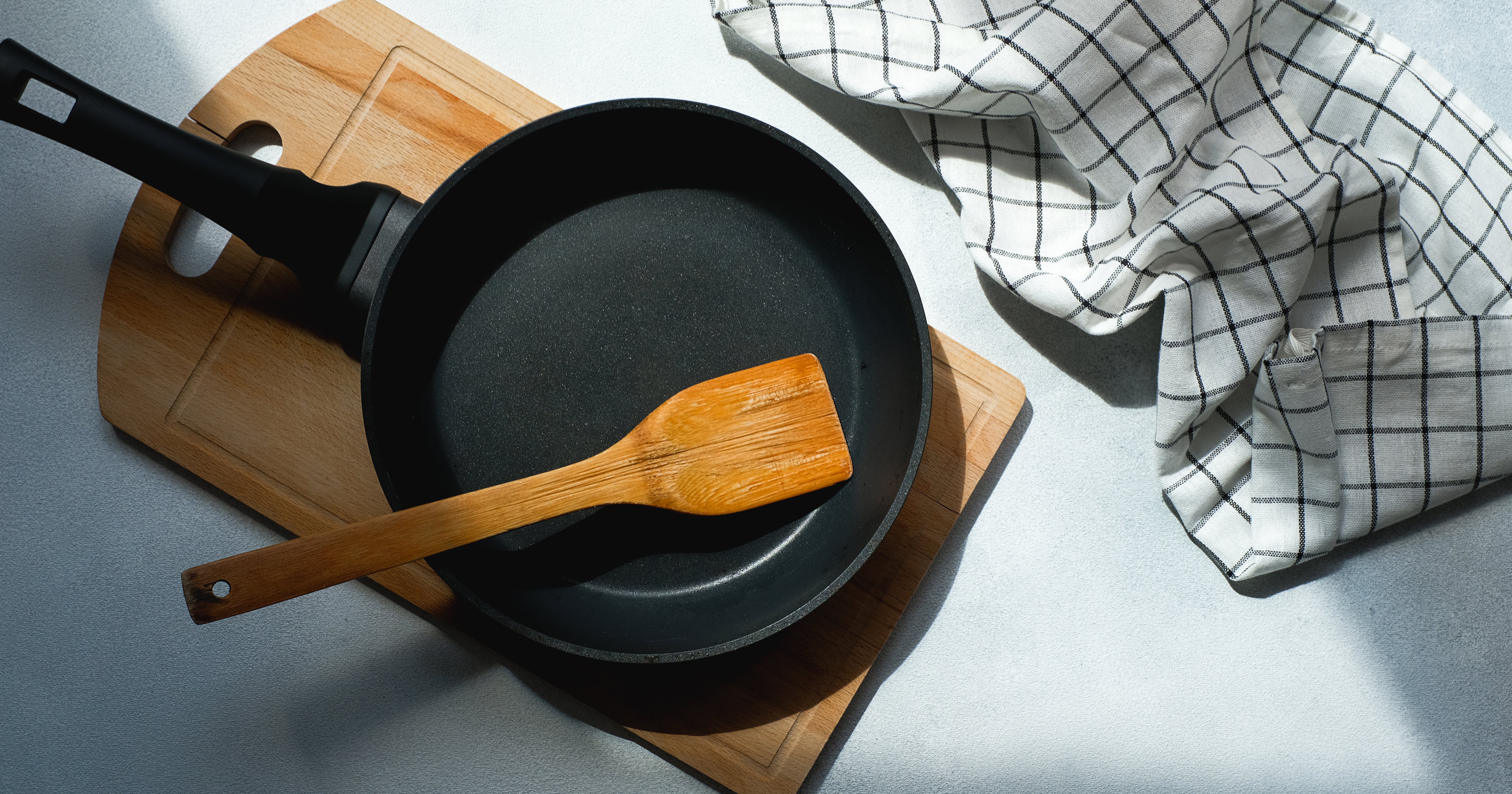 How to Clean a Cast Iron Skillet in 4 Easy Steps