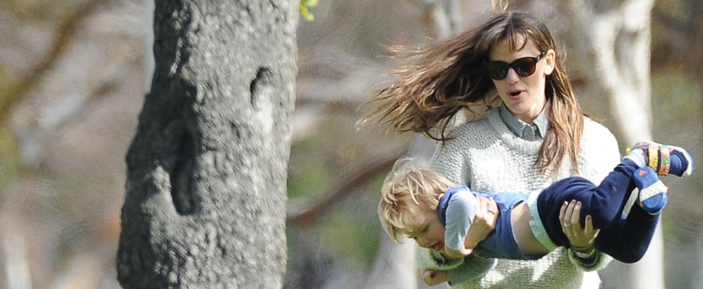 Jennifer Garner Plays With Her Kids at the Park | Pictures