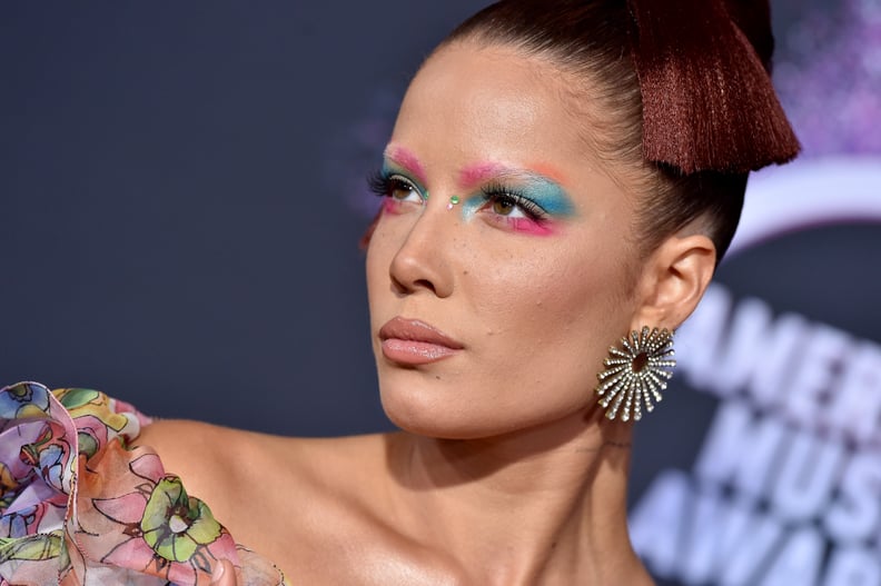 LOS ANGELES, CALIFORNIA - NOVEMBER 24: Halsey attends the 2019 American Music Awards at Microsoft Theater on November 24, 2019 in Los Angeles, California. (Photo by Axelle/Bauer-Griffin/FilmMagic )