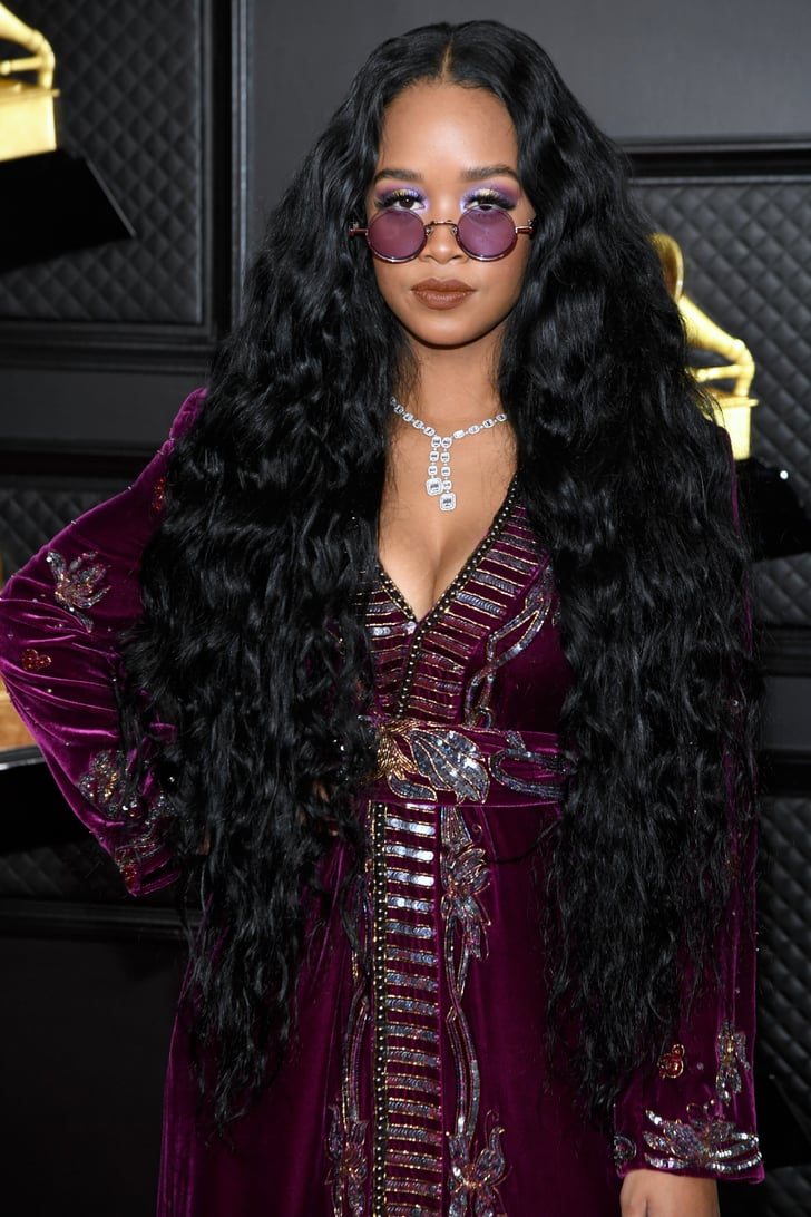 H.E.R.'s Purple Velvet Dundas Outfit 2021 Grammy Awards POPSUGAR
