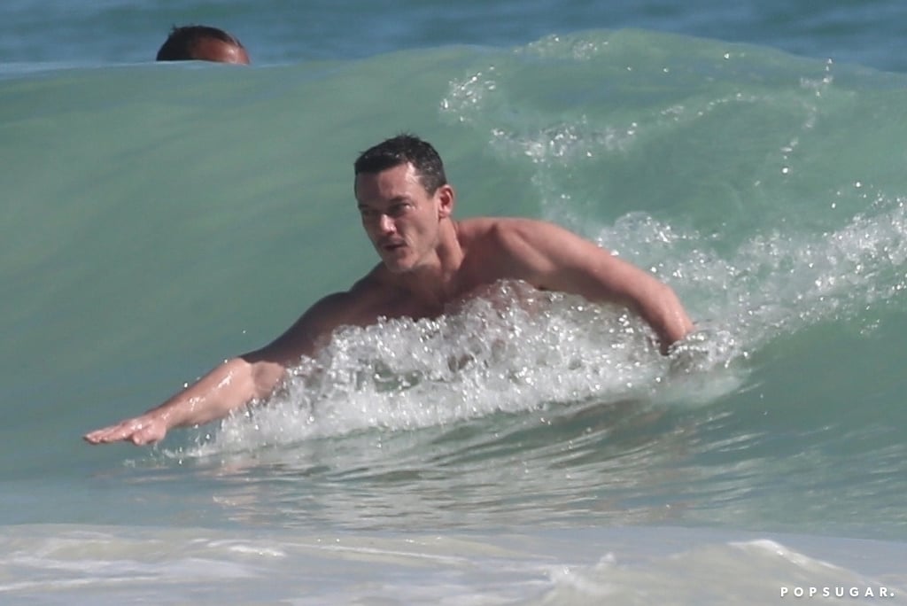 Luke Evans Shirtless in Mexico Pictures December 2018