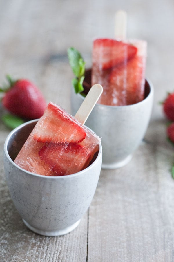 Bourbon and Honey Spiked Strawberry Mint Julep Popsicles