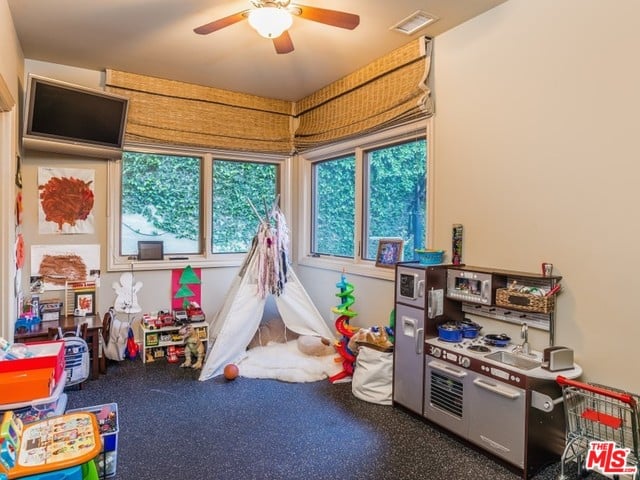 Pictures of Nick and Vanessa Lachey's Encino, CA, Home