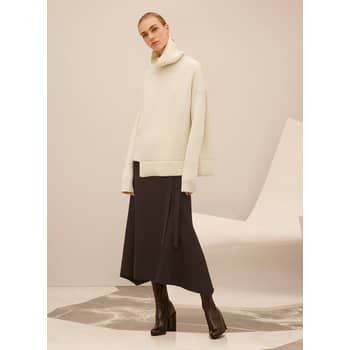 Kendall Jenner Wearing Aritizia Sweater POPSUGAR Fashion