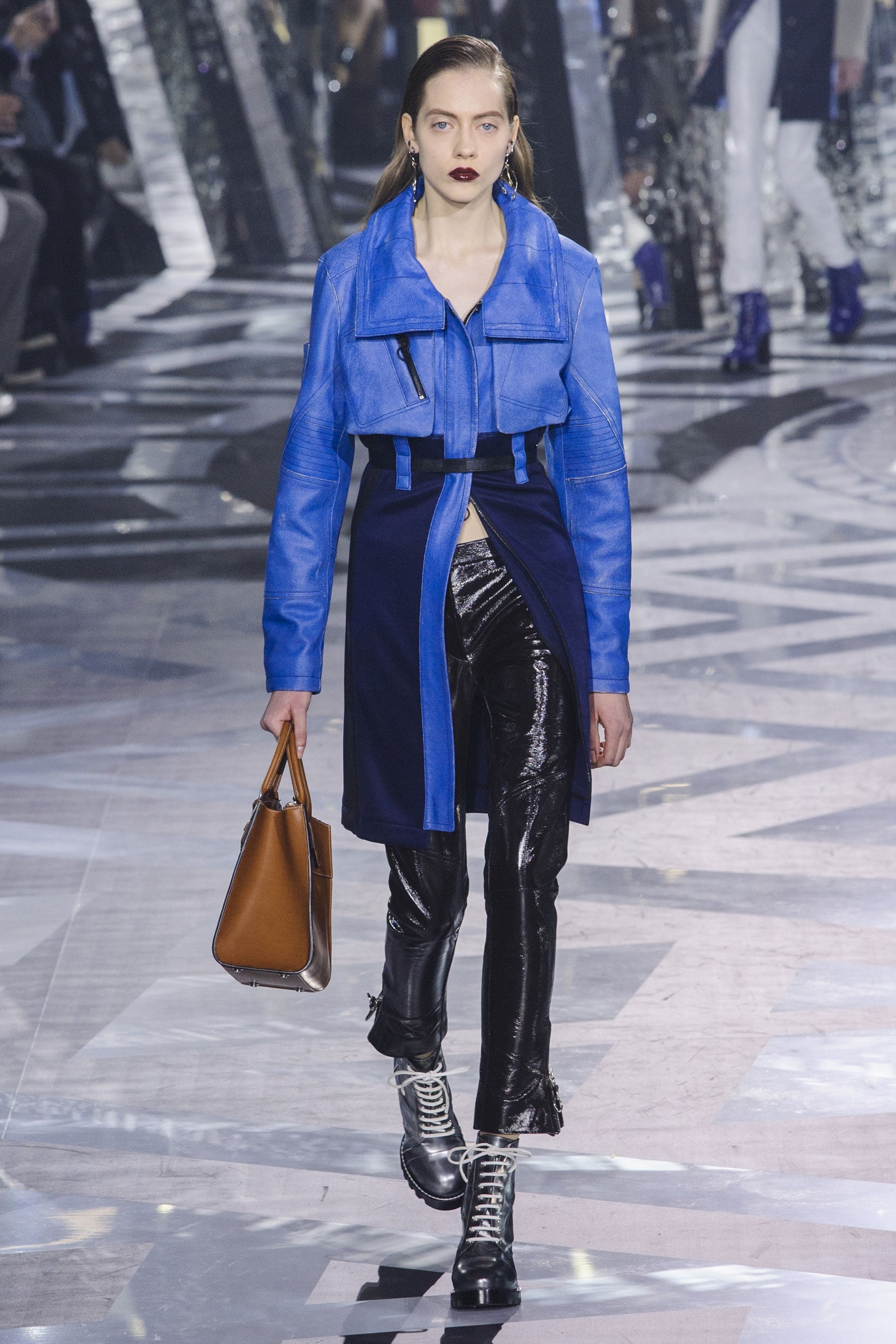 Louis Vuitton RTW Fall 2016 Shoes On The Runway [PHOTOS