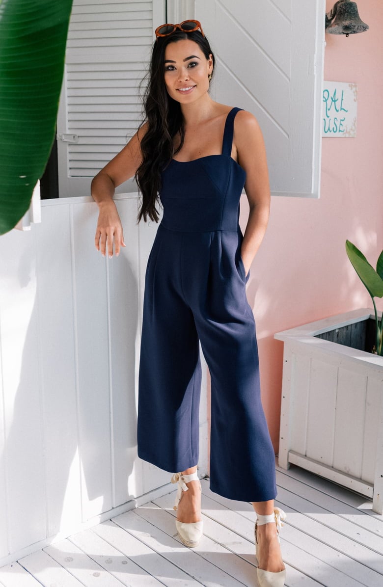 Gal Meets Glam Collection Nicole Square-Neck Jumpsuit