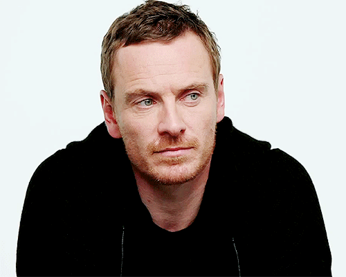 Blink Seductively Michael Fassbender Sexy S Popsugar Love And Sex 