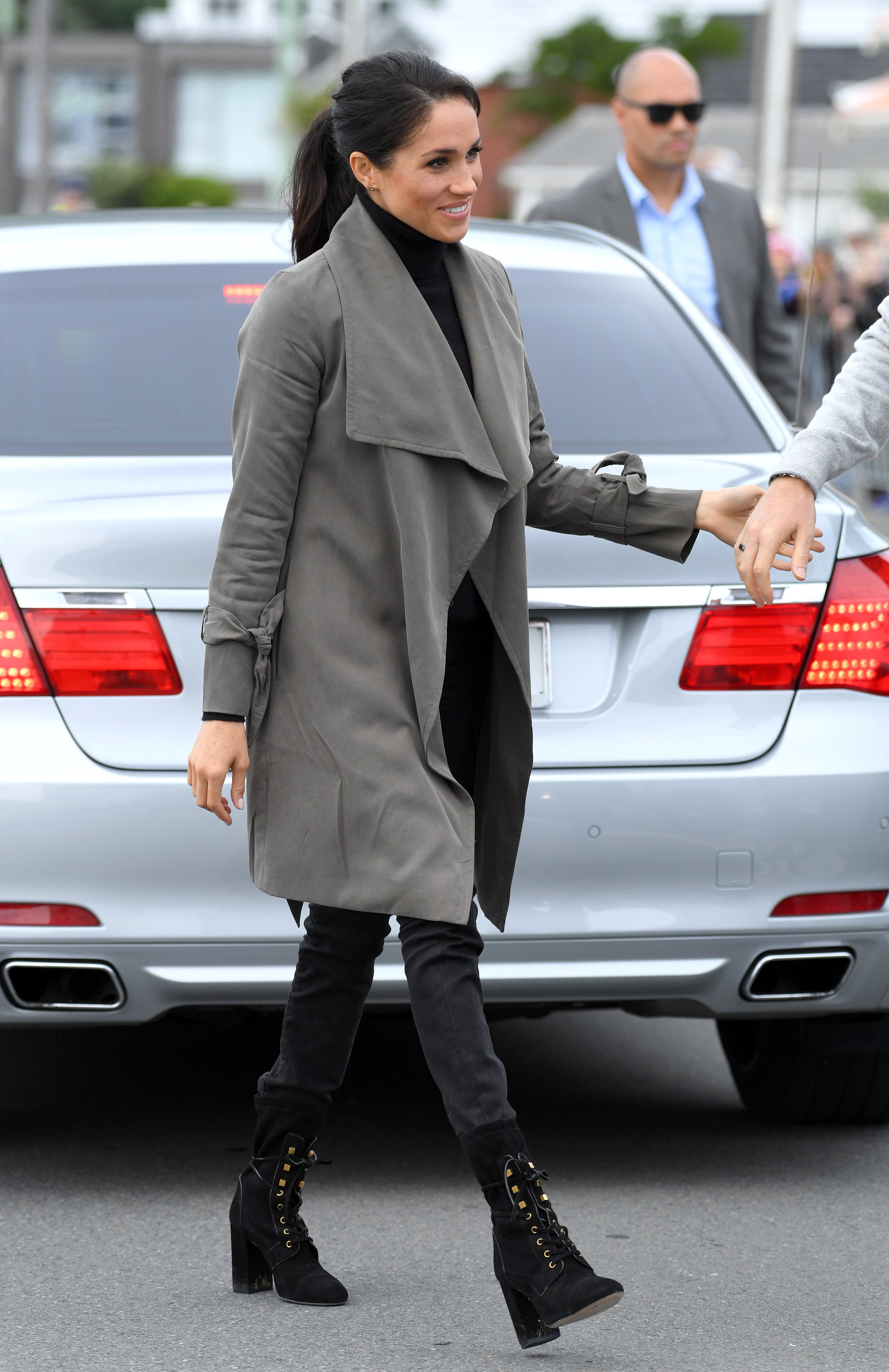 Meghan markle stuart weitzman boots 2025