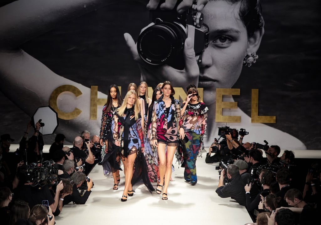 Chanel's SS22 Show Was a Throwback to the '90s Runway