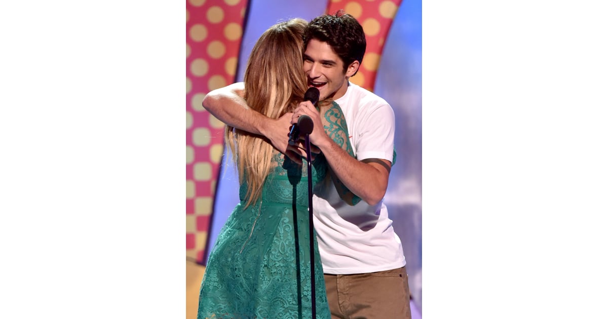 Jennifer Lopez and Tyler Posey at Teen Choice Awards 2014 | POPSUGAR ...