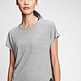 Gap GapFit Breathe Hi-Lo Pocket T-Shirt 