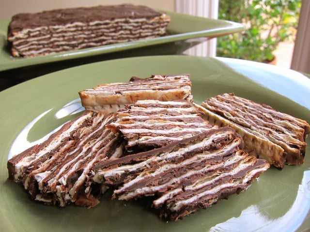 No-Bake Chocolate Matzo Cake