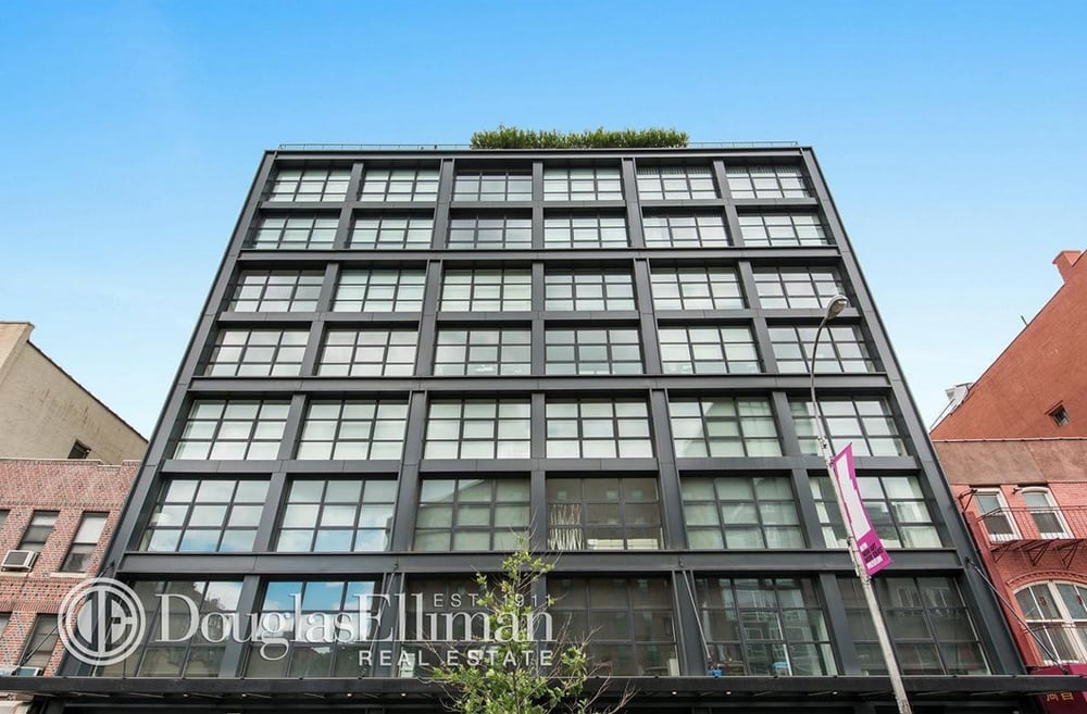An exterior view of Gigi Hadid's New York apartment building.