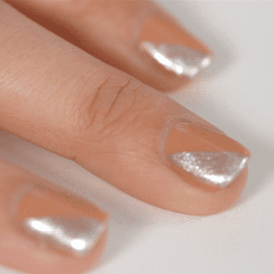 A Nude Nail Art Look in Less Than 5 Minutes