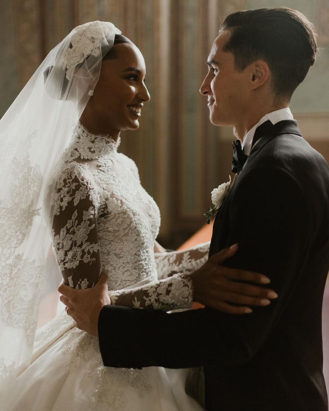 Jasmine Tookes' Wedding Dress Featured A 15Foot Train Grazia vlr.eng.br