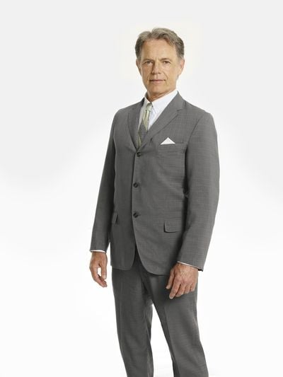 Bruce Greenwood as Dr. Jake Houseman