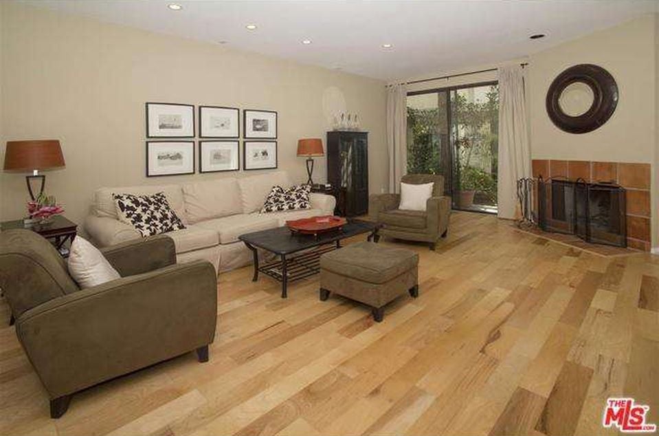 Jennifer Lawrence Sells Her Starter Home