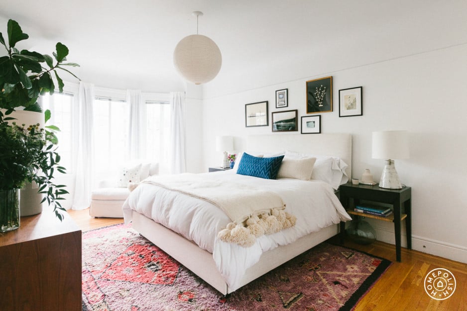 This throw blanket looks a bit like a magic carpet, no?