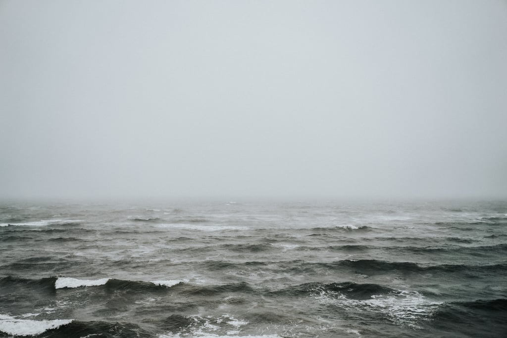 Monotone sea