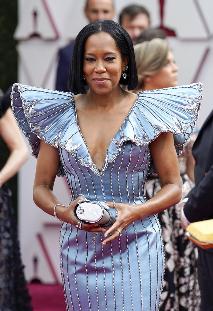 Regina King Wearing a Flob Haircut at the Oscars 2021