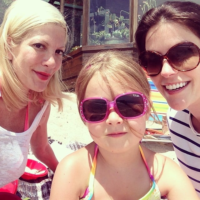 Tori Spelling and daughter Stella enjoyed some mother-daughter craft time. 
Source: Instagram user torispelling