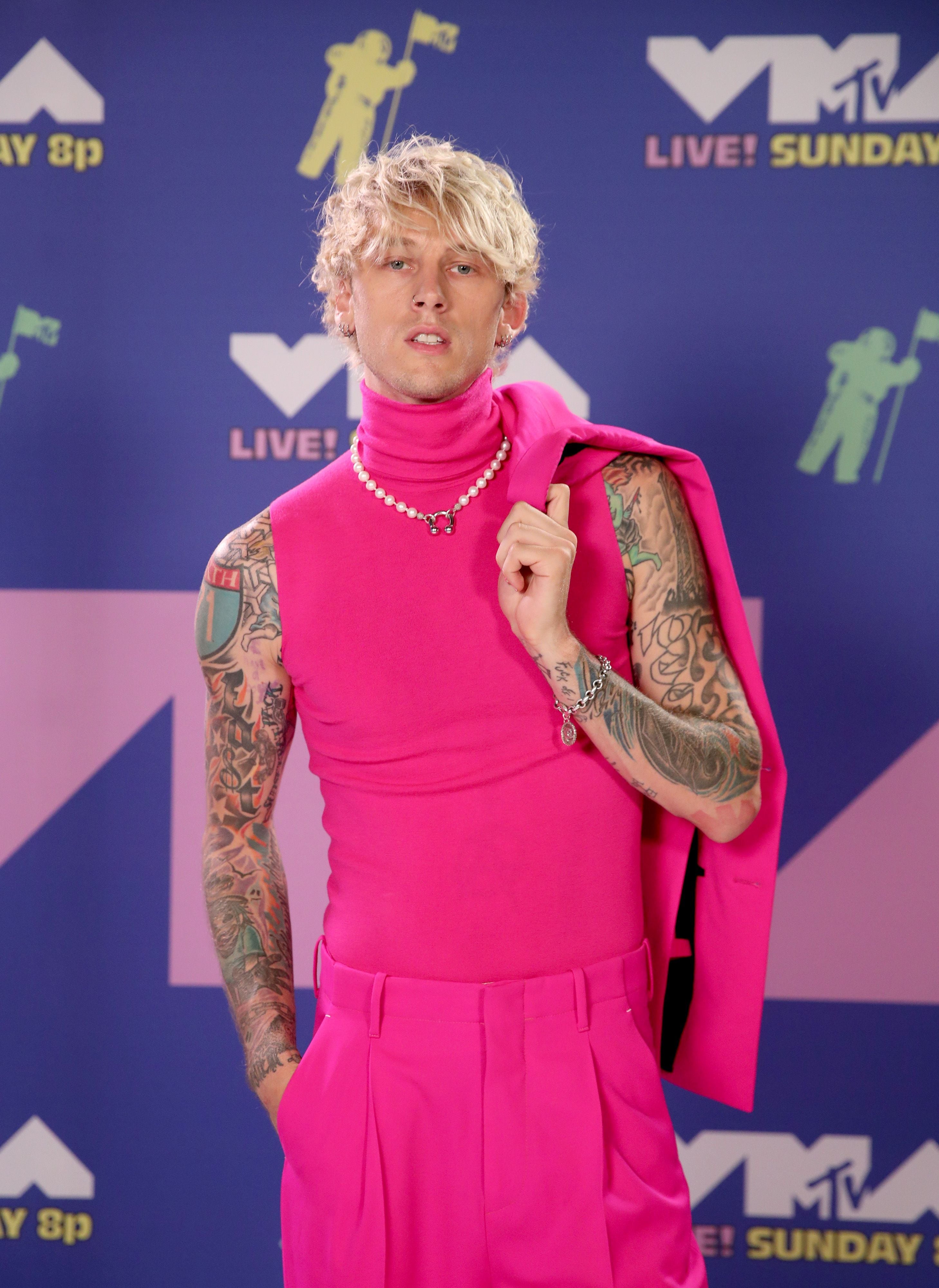 mgk in a pink dress Megan Fox Wears Pink Dress With Machine Gun Kelly at 'Good Mourning'  Premiere