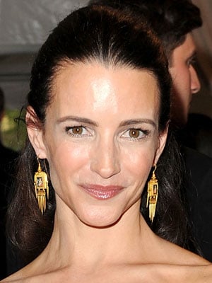 Kristen Davis At 2010 Costume Institute Gala Popsugar Beauty Davis eyecare is a leading provider of eye care services in the chicagoland area, and has been at the cutting edge of optometry for the last seventy years. kristen davis at 2010 costume institute