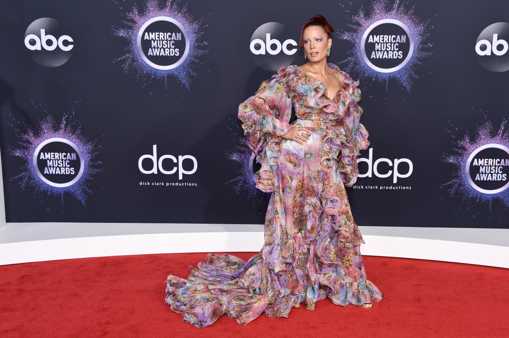 Halsey's Floral Gown at the American Music Awards 2019
