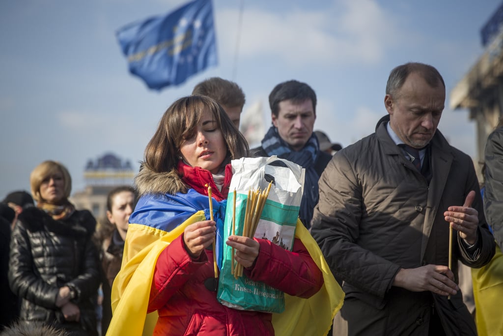 Kiev's Independence Square Becomes a Shrine | Pictures