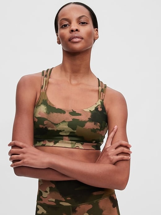 Gap GapFit Eclipse Medium Support Strappy Sports Bra