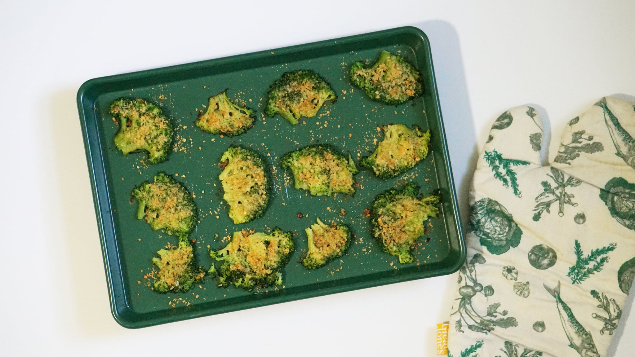tiktok smashed broccoli recipe ingredients: finished product