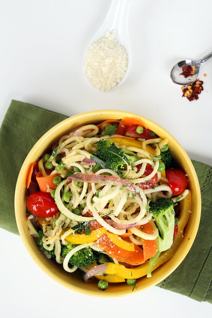 Zucchini-Noodle Primavera