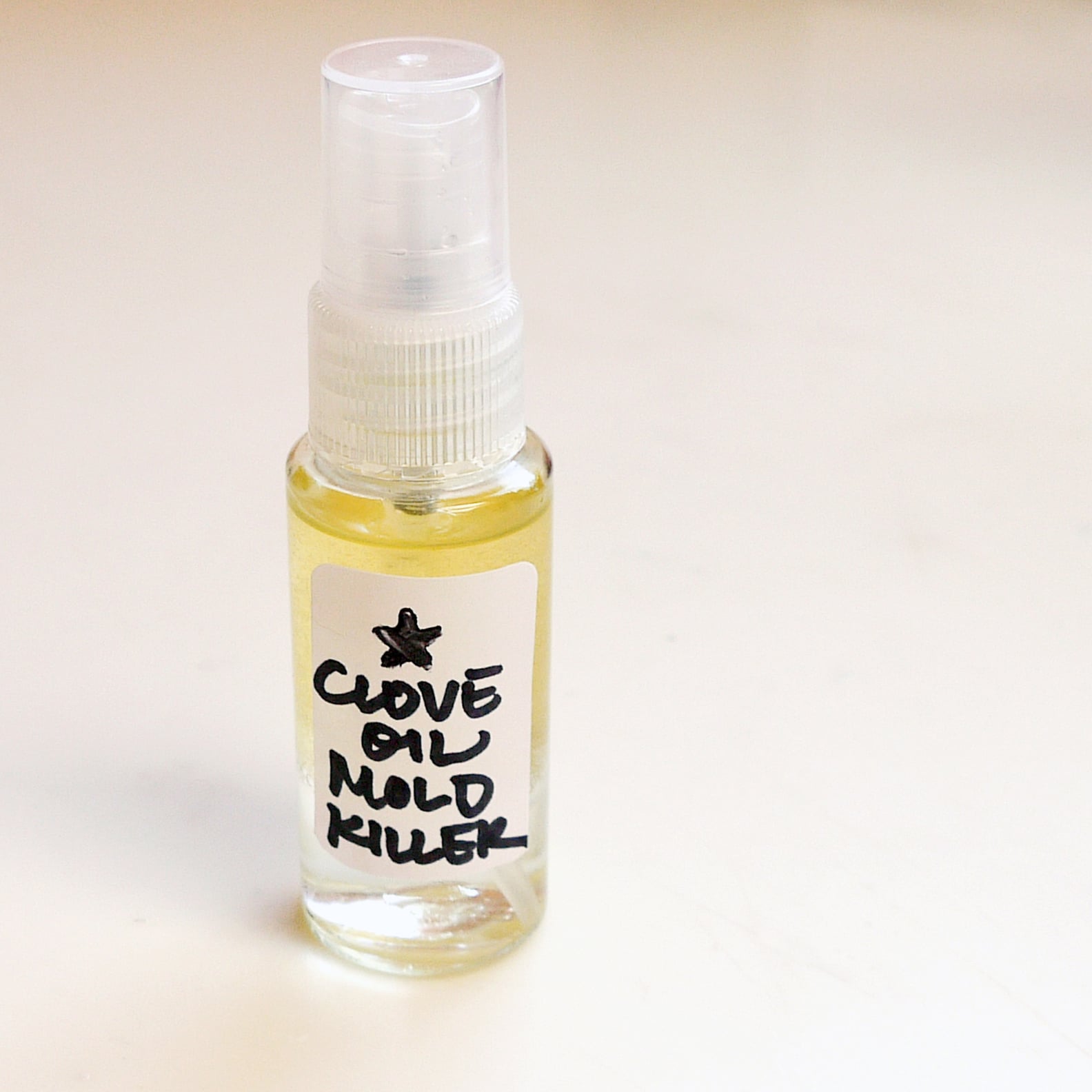 How to Make Clove Oil to Kill Mold PS Smart Living
