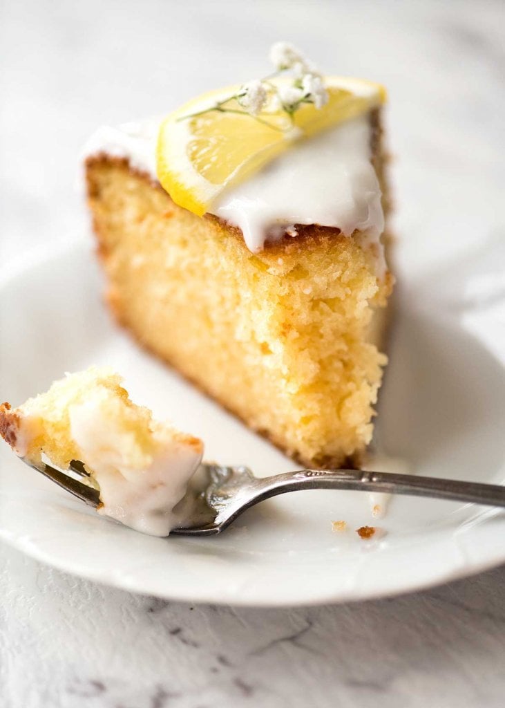 Lemon Cake with Lemon Glaze