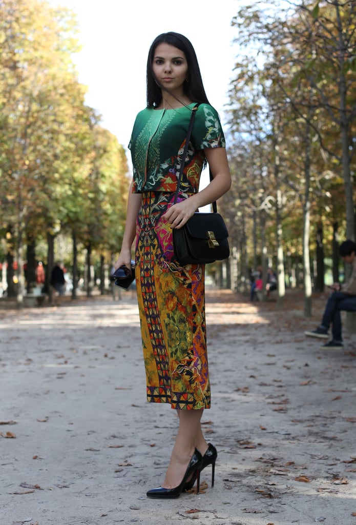 This styler worked a bold print perfectly, keeping the rest understated with classic pumps and a classic handbag.
This styler worked a bold print perfectly, keeping the rest understated with classic pumps and a classic handbag.