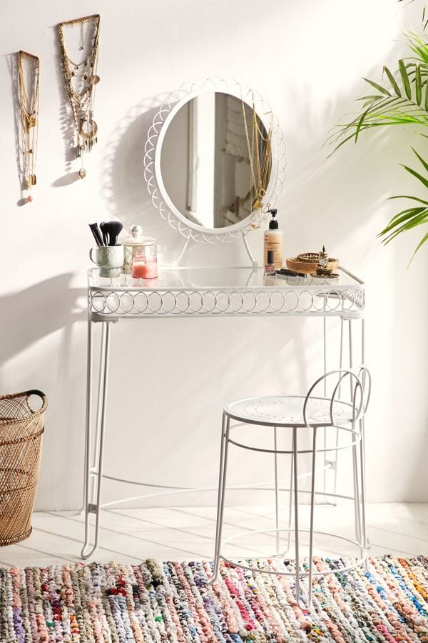 Wire Loop Vanity