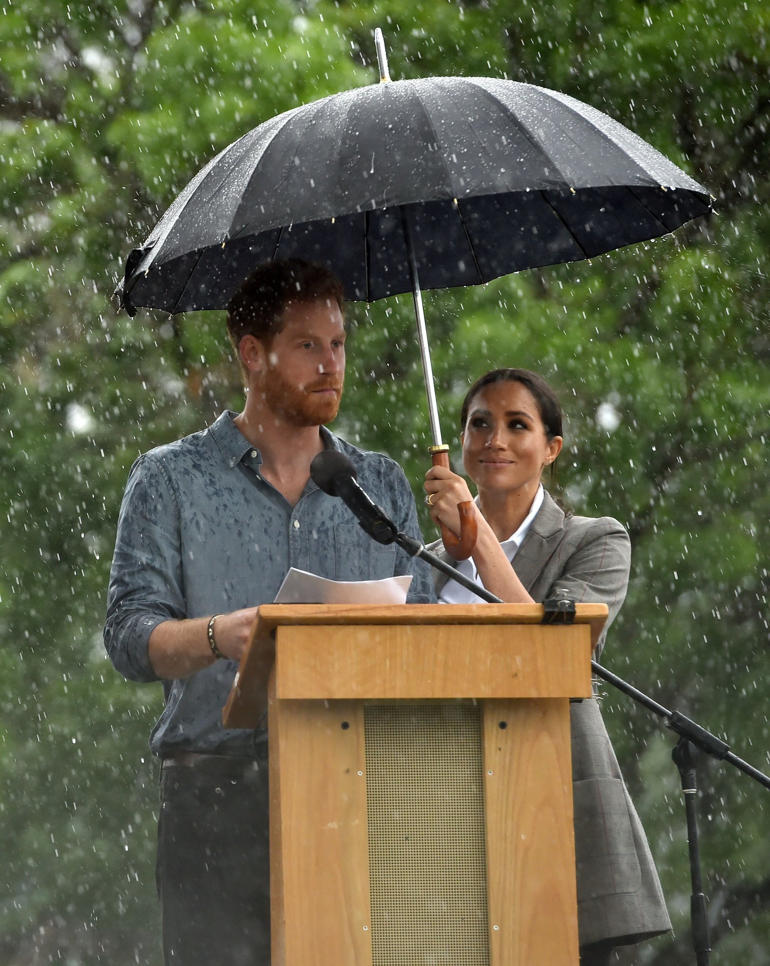 See Meghan Markle and Prince Harry's Holiday Thank You Cards POPSUGAR