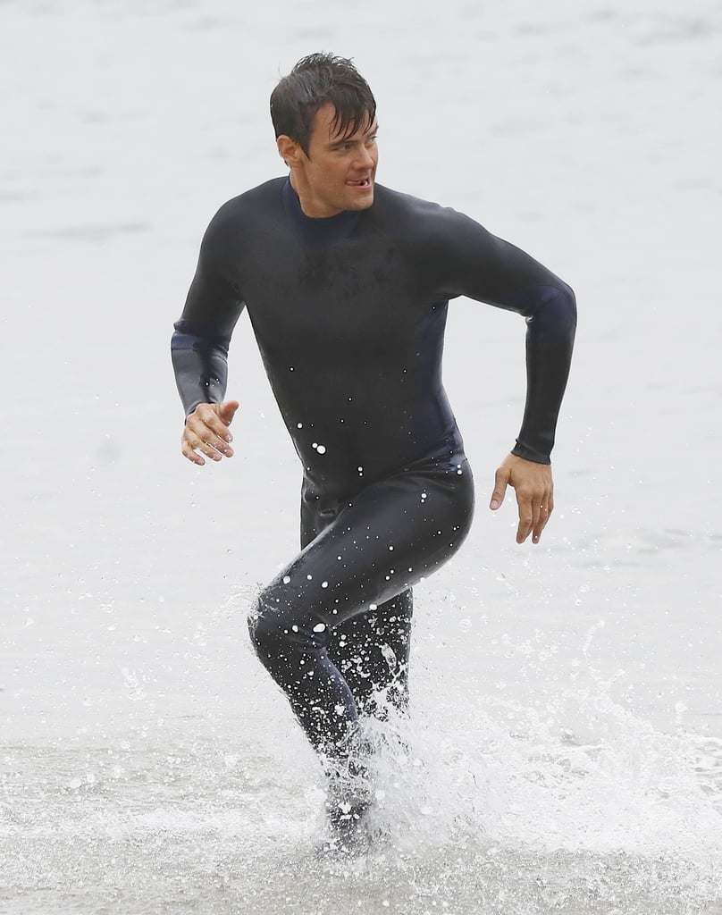 Josh Duhamel got a move on it while filming a project in Malibu, CA, on Thursday.