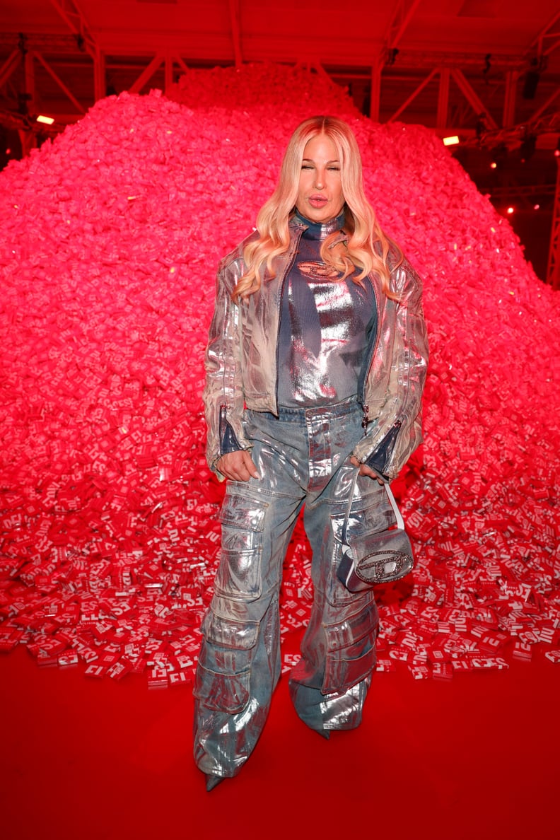 Alexis Stone as Jennifer Coolidge at the Diesel Show