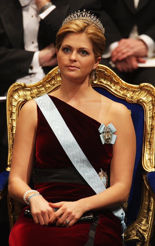 A Velvet One-Shoulder Design