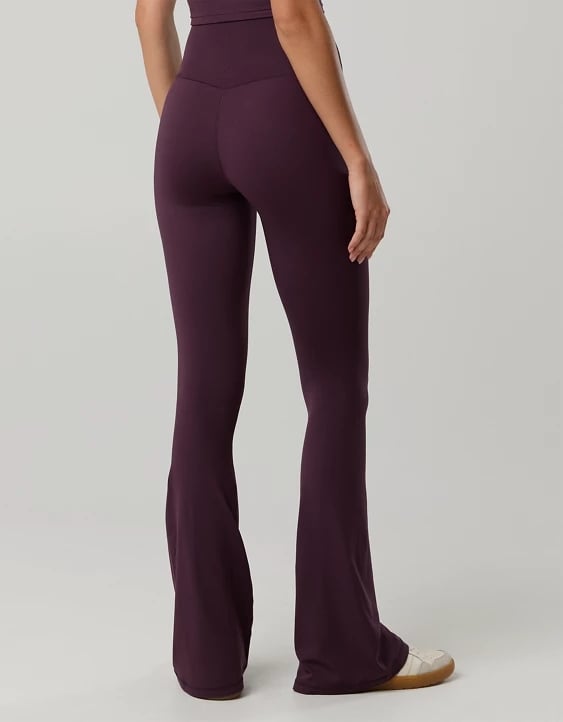 Offline by Aerie Real Me High Waisted Crossover Flare Leggings ($38, originally $55)
Looking for a pair of flared leggings that will make your butt look good? These are the ones for you. They've got Aerie's signature crossover waistband and the flares aren't too wide, so they're still plenty functional. They're comfortable, flattering, and affordable. Want more options? See our full guide to the best flared leggings.
Pros: The leggings purposefully do not contain a label for comfort.
Cons: Sizes can sell out quickly, especially with popular colors.
Material: Nylon, elastane 
Length: 34"
Colorways: 6
Sizes: XXS-XXL
Who it's best for: Individuals who love a flared bottom. 
Extras: Highly praised by shoppers for being "buttery soft."
What Reviewers Say: "I am a plus size woman and these leggings were the boost of confidence I've been needing in a pair of leggings. No other legging or pant has ever made me feel this way, I could literally do anything in these. They are so flattering and you can dress up them up or down. Thanks Aerie!"