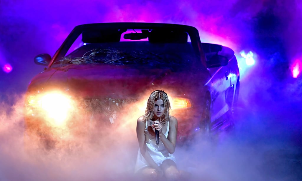 Reactions to Selena Gomez at the American Music Awards 2017
