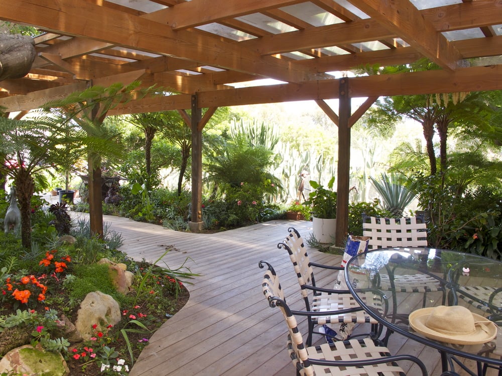 This covered patio is perfect for al fresco dinner parties and late-night song-writing sessions.